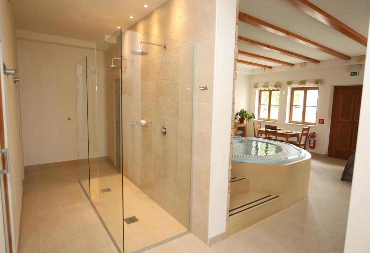 Apartments Vrdjan Cerknica Εξωτερικό φωτογραφία