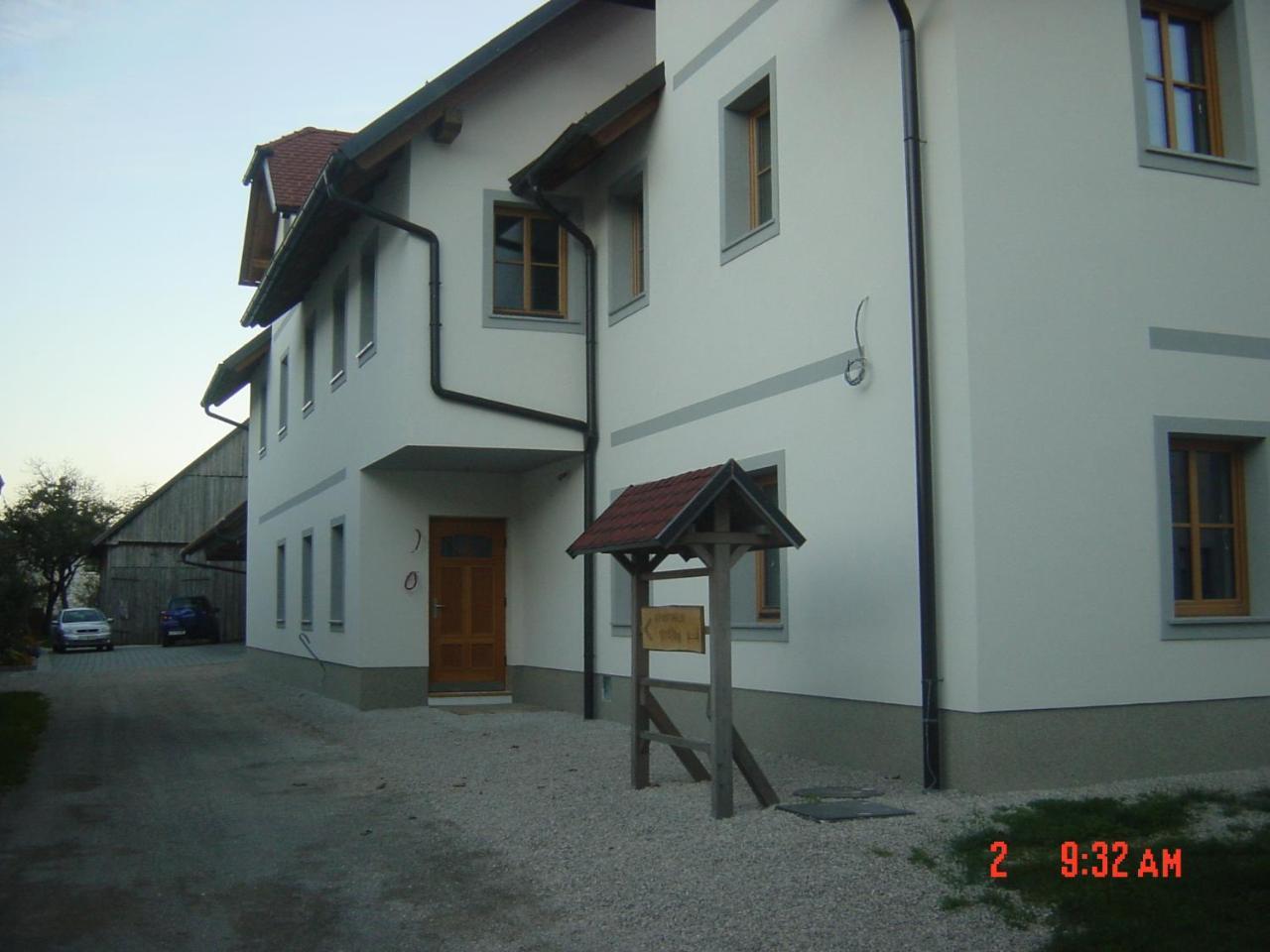 Apartments Vrdjan Cerknica Εξωτερικό φωτογραφία